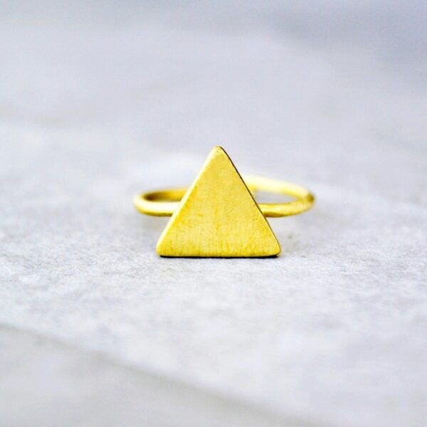 Μπρούτζινο δαχτυλίδι τρίγωνο